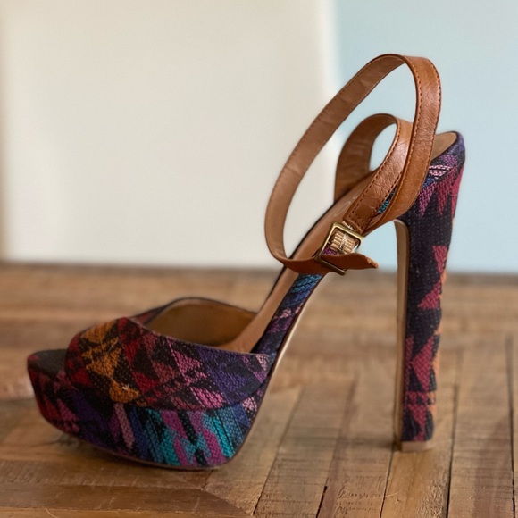 Colourful strap sandals with bloc heel - Picture 5 of 7